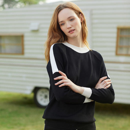 欧芮儿春装2019款女装黑白撞色运动套装女宽松刺绣百搭绣花两件套 商品图2