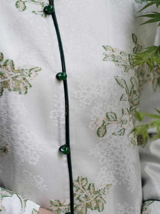 盛唐婧 |新中式金线剪花外套(售完不补-不退不换) 商品图2