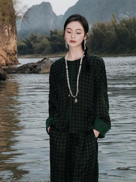 盛唐婧 |真丝重缎香云纱对襟外套