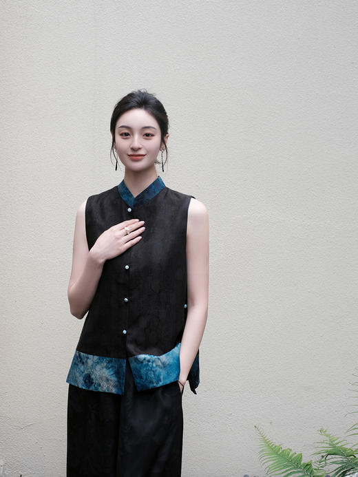 盛唐婧 |青花瓷两面穿扎染马甲  扎染面无扣子 商品图2