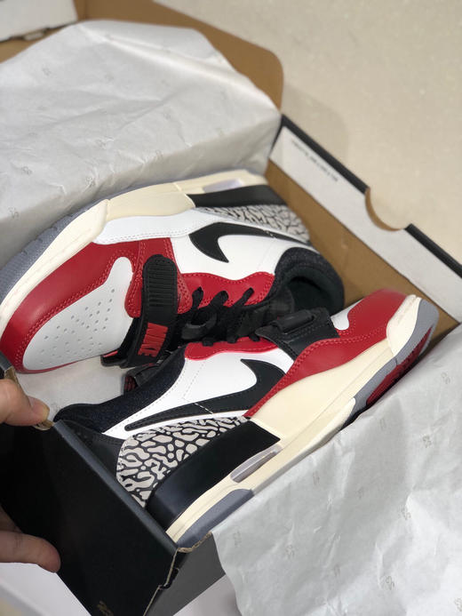 夏日特惠💰420 Air Jordan Legacy 312 头层皮打造市面高工艺有着交错结合的设计 商品图7