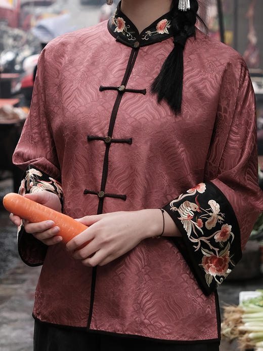 盛唐婧 |高货/重缎香云纱祥云手绣外套[特价品] 商品图1