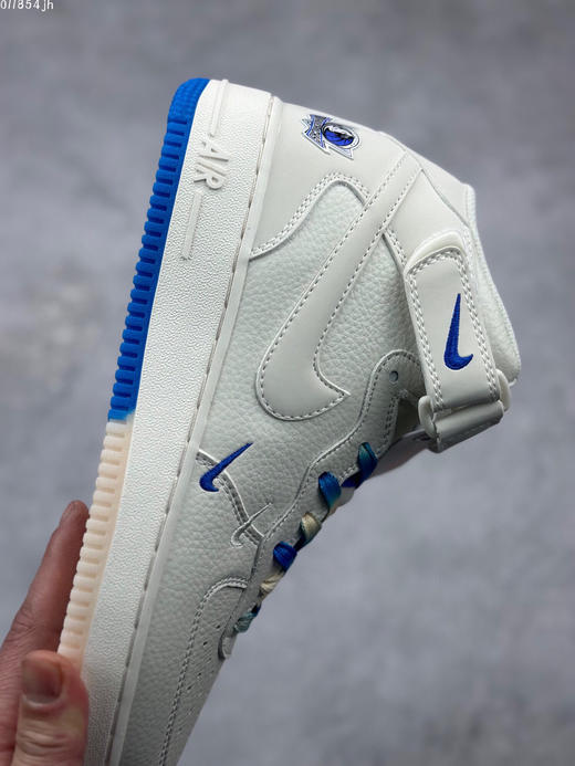 夏日特惠💰470 海外限量发售 公司级 Nike Air Force 1 Mid '07 “米白蓝” 达拉斯独行侠城市限定中帮空军一号休闲板鞋 商品图5