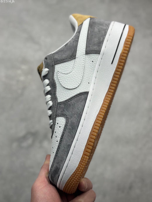 夏日特惠💰430 新品出货 公司级 Nike Air Force 1 Low ’07 灰黄 麂皮 空军一号低帮休闲板鞋 商品图6