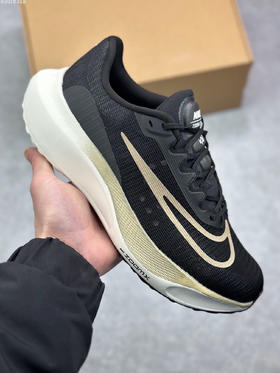 夏日特惠💰330 Nike Zoom Fly 5 耐克超弹轻盈跑步鞋