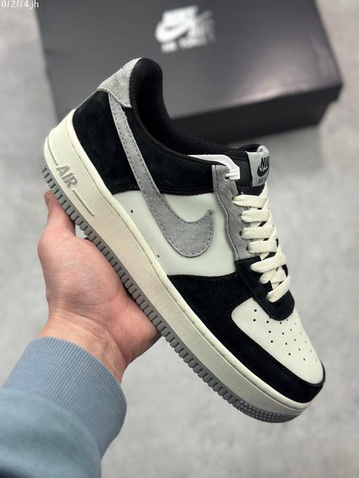 夏日特惠💰430 新品出货 公司级 Nike Air Force 1 Low ’07 灰黑 麂皮空军一号低帮休闲板鞋 商品图0