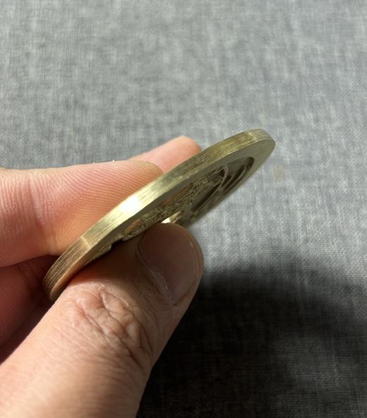 古法文创铸币   山鬼背刘海戏金蝉 文房铜镇 HYJ42 商品图4