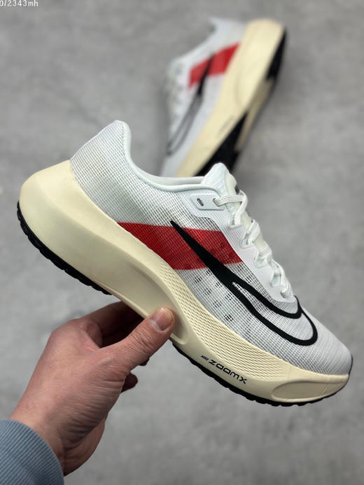 夏日特惠💰330 Nike Zoom Fly 5 耐克超弹轻盈跑步鞋 商品图3