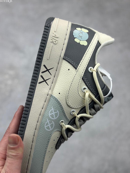 夏日特惠💰460 实拍 “kaws米灰蓝” NK Air Force 1 X Kaws 空军一号定制绑带 商品图5