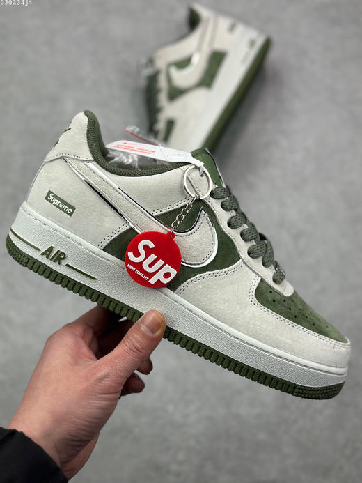 夏日特惠💰460 海外限量发售 公司级 Nike Air Force 1 07 Low “灰绿”全麂皮supreme联名秋冬 空军一号低帮休闲板鞋 商品图3