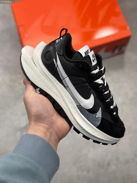 夏日特惠💰460 Sacai x NIKE VAPORWAFFLE 
联名解构走秀款 纯原版本