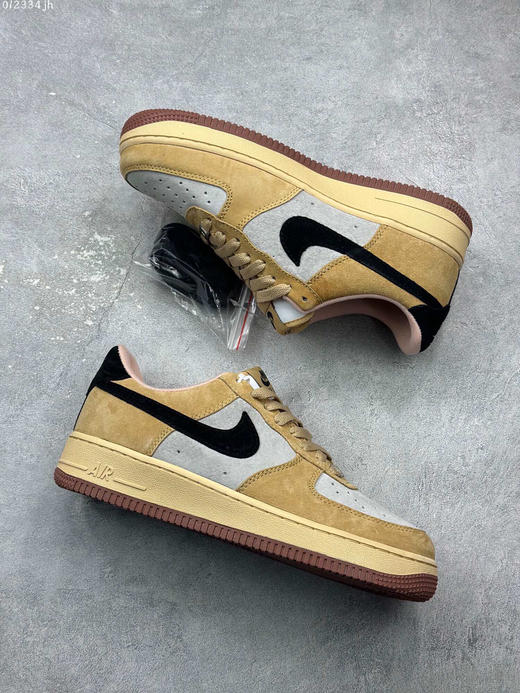 夏日特惠💰460 公司级 Nike Air Force 1 07 Low “灰黑” 小麦全麂皮秋冬 空军一号低帮休闲板鞋 商品图4