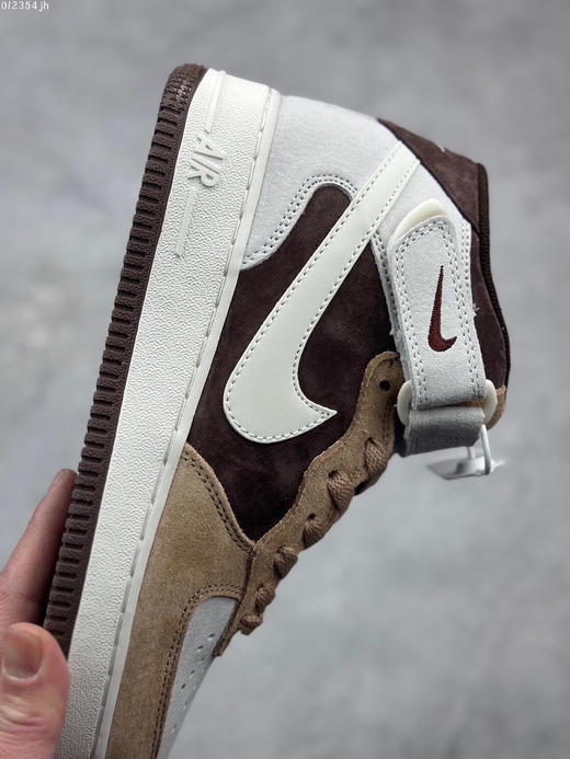 夏日特惠💰470 公司级 Nike Air Force 1 MID ’07 麂皮 咖啡豆配色 空军一号中帮休闲板鞋 商品图5