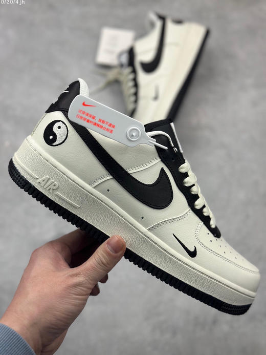 夏日特惠💰430 新品出货 公司级 Nike Air Force 1 Low ’07 米白黑 空军一号低帮休闲板鞋 商品图3