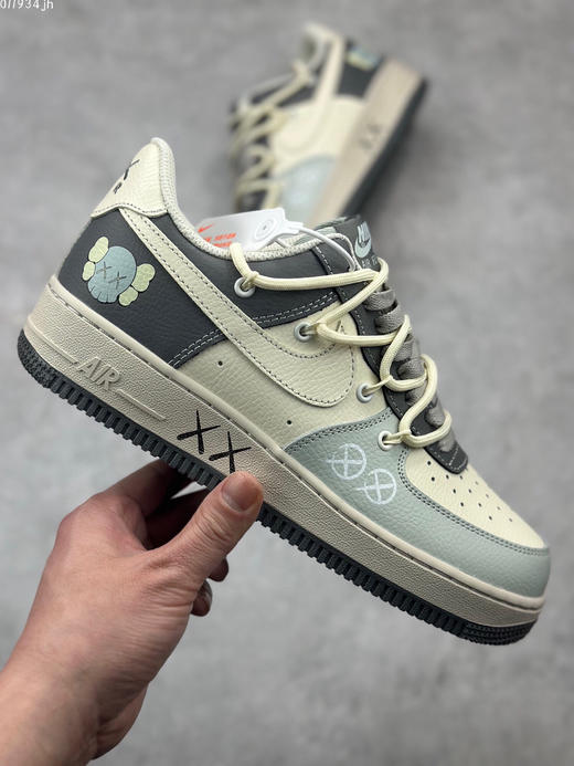 夏日特惠💰460 实拍 “kaws米灰蓝” NK Air Force 1 X Kaws 空军一号定制绑带 商品图3