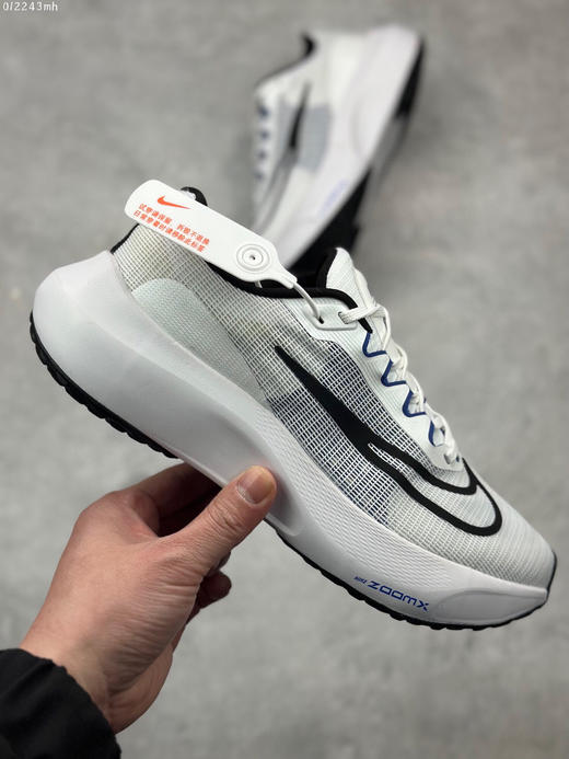 夏日特惠💰330 Nike Zoom Fly 5 耐克超弹轻盈跑步鞋 商品图3