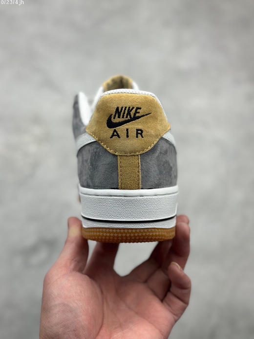 夏日特惠💰430 新品出货 公司级 Nike Air Force 1 Low ’07 灰黄 麂皮 空军一号低帮休闲板鞋 商品图7