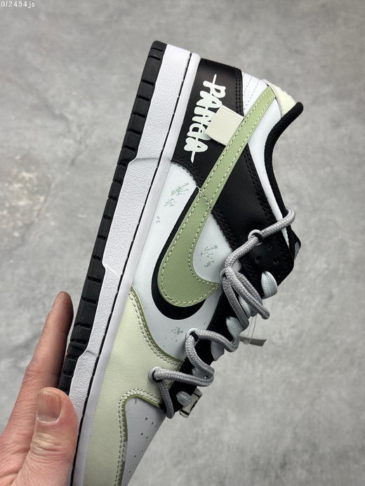 夏日特惠💰470 Nike Dunk Low 绑带定制 白黑绿
此款设计灵感来源于轻定制 商品图5