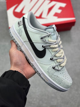 夏日特惠💰430 Nike Dunk Low 绑带定制 黑玉
此款设计灵感来源于轻定制