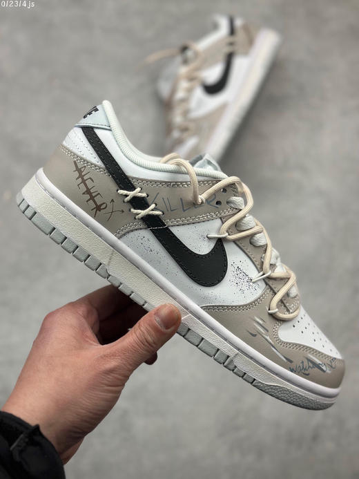 夏日特惠💰430 Nike Dunk Low 绑带定制 米灰棕
此款设计灵感来源于轻定制 商品图3