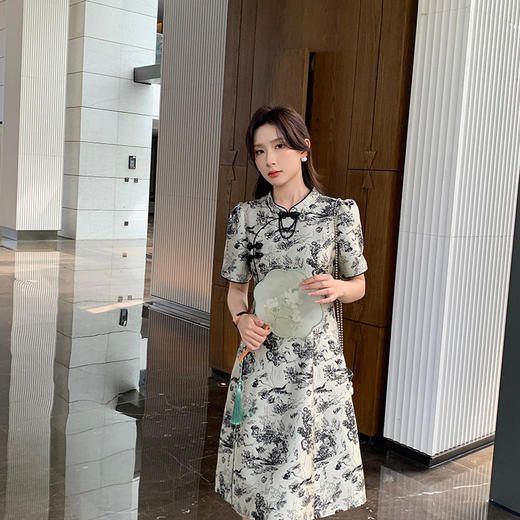 【清仓超15天不保价】奢姿2025年夏季新款大码女装气质立领裙子胖妹妹提花旗袍连衣裙8942890011 商品图4