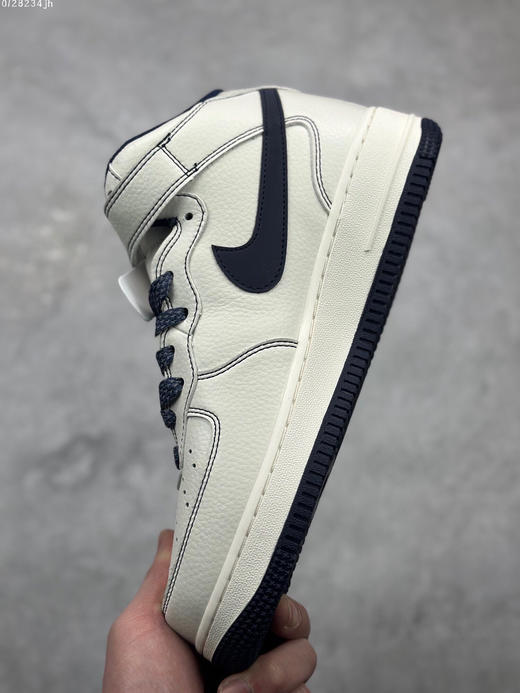 夏日特惠💰460 官方爆款定制 公司级 # Nike Air Force 1 MID 米黑双色底 满天星空军一号中帮休闲板鞋 商品图6