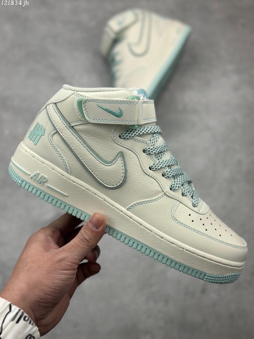 夏日特惠💰460 洛杉矶潮牌店限量发售 公司级 # Undefeated x Nike Air Force 1 Low "米蓝" 空军一号中帮休闲板鞋 商品图3