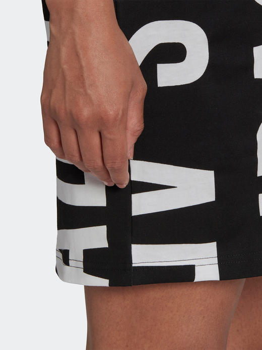 微瑕（YY）adidas/阿迪达斯  春季新款女子运动T恤连衣裙 HC9267 有明显脏污，介意勿拍！非质量问题，不退不换 商品图2