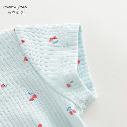 马克珍妮2024年夏装新款女童甜美草莓满印打结短袖T恤240739 商品图3