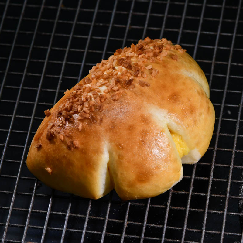 卡仕达乳酪包【鲁邦种，山茶花小麦粉】