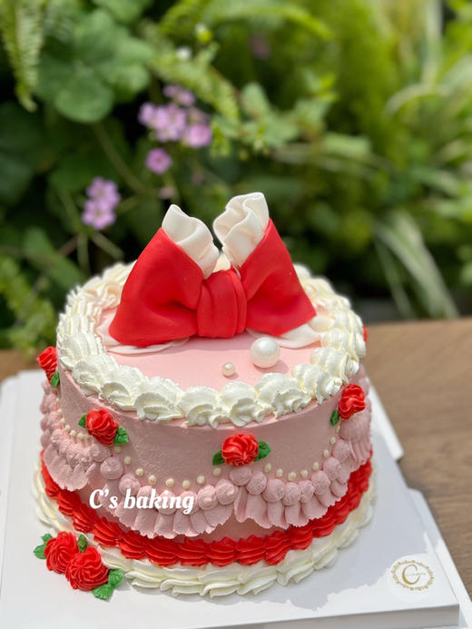 复古蝴蝶结 忌廉蛋糕【半翻糖蛋糕需提前2天预订】（默认自提，收费配送请联系客服） 商品图0