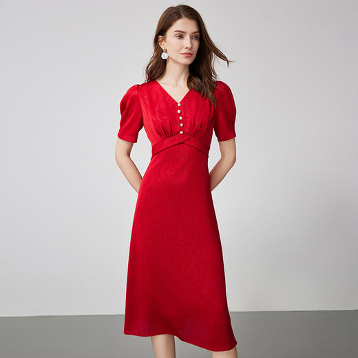 EITIE爱特爱夏季新款气质V领蝴蝶结镂空收腰显瘦连衣裙B2407356 商品图3