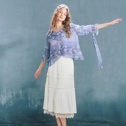 两三事云间月2024夏季新款甜美蕾丝拼接白色高腰半身裙 商品图4