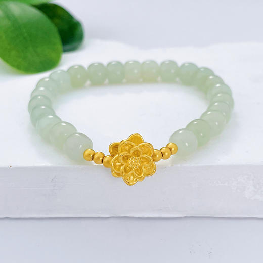 【限时7.5折】【定价黄金】足金 #小红书 3D硬金莲花金珠间天然和田玉（约7mm）成品手串(AL3DSC00010)（预售产品下单后不退款不退货不换货不补差价） 商品图0