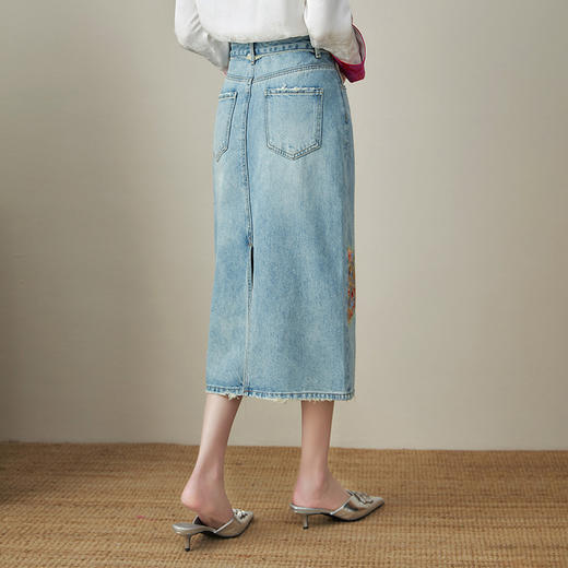 复古绣花烫钻轻奢，高腰牛仔半身裙WLZD-2411507 商品图1