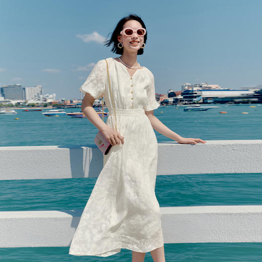 【严选】伊芙丽小法式优雅气质撞色高级感重工提花连衣裙女2024夏装新款1F4990631 商品图0