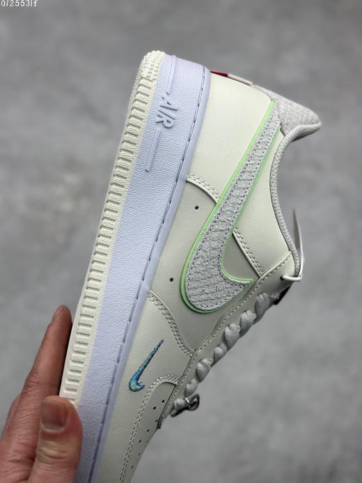 夏日特惠💰350 Nike Air Force 1 Low '07 龙年限定 米白低帮空军一号休闲板鞋 商品图5