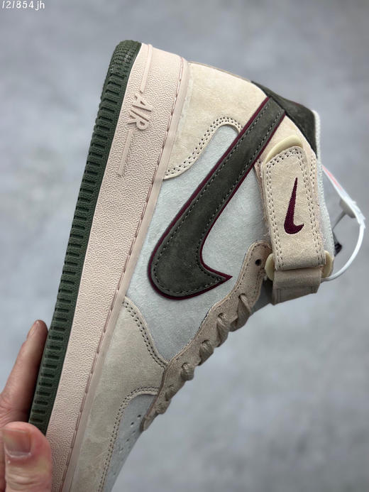 夏日特惠💰470 公司级 Nike Air Force 1 Low ’07 米绿红 麂皮空军一号中帮休闲板鞋 商品图5