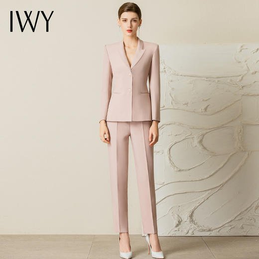 IWY/高端粉色西装套装女春季新款商务总裁职业装美容院正装231075CP1 商品图3