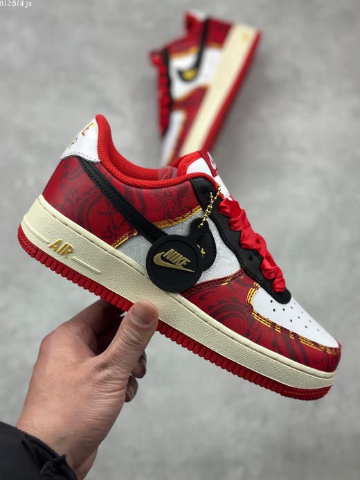 夏日特惠💰430 Nike Air Force 1 Low '07 龙年限定 黑白红低帮空军一号休闲板鞋 商品图3