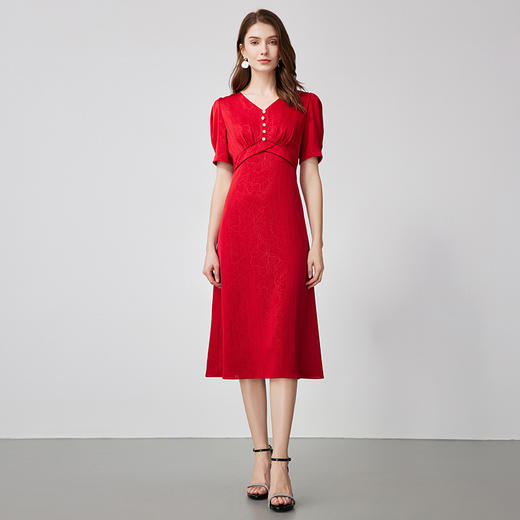 EITIE爱特爱夏季新款气质V领蝴蝶结镂空收腰显瘦连衣裙B2407356 商品图1