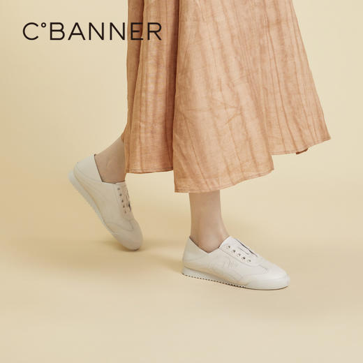 千百度时尚休闲鞋女春季运动鞋懒人一脚蹬两穿真皮平底鞋A24169001 商品图2