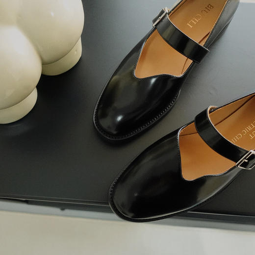 BIUCILI 「黑胶氛围」非对称原创小众学院风玛丽珍小皮鞋女单鞋 商品图1