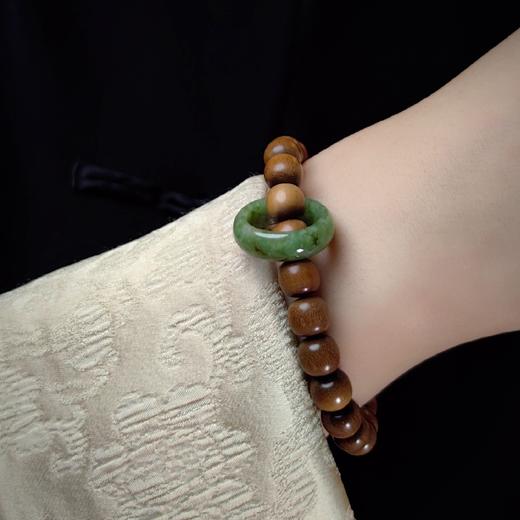 翡翠指环配老山檀木串 商品图4
