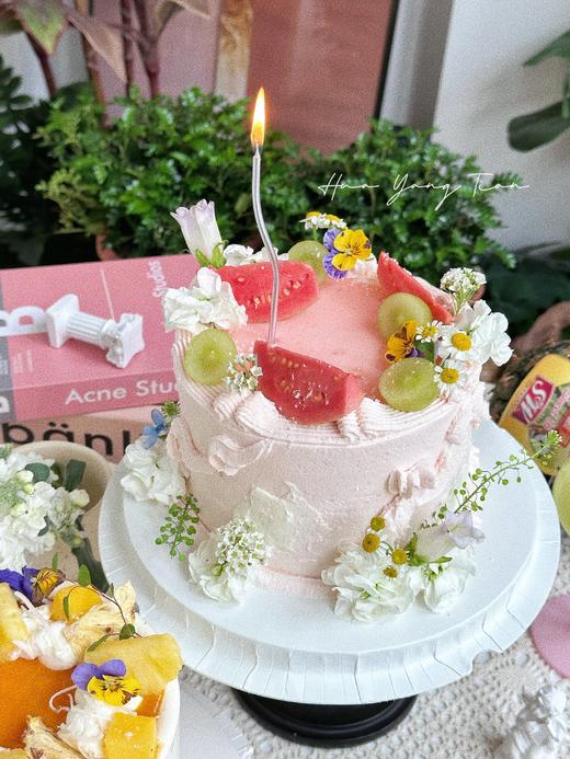 周年秒杀：6英寸芭乐青提·鲜花奶油蛋糕（装饰鲜花随季节调整） 商品图2