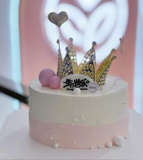 粉白色小女孩蛋糕 | 皇冠 | 浪漫少女蛋糕 （动物奶油）