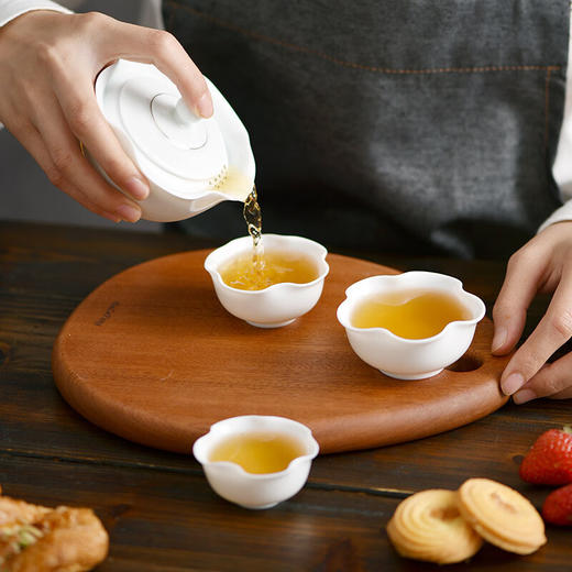 【特价6折清货，最后2块无货退款】达乐丰实木抗菌乌檀整木多功能板水滴形菜板水果板砧板24*20*2cm 商品图5