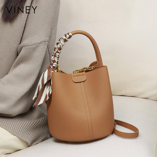 水桶包 | VINEY含牛皮2024新款春季时尚腋下包包手提单肩斜挎包4368 商品图7