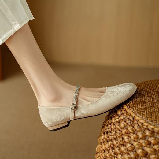 【预售5天】小众低跟分趾，羊皮粗跟玛丽珍单鞋NJMK&K926 商品图3