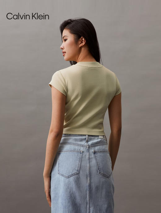 CK 短袖T恤女  J221171-LFU . 商品图1